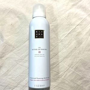 Ritual of Sakura foaming shower gel